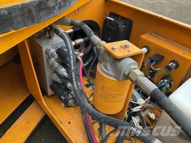 XCMG GTJZ1012 가위형 리프트