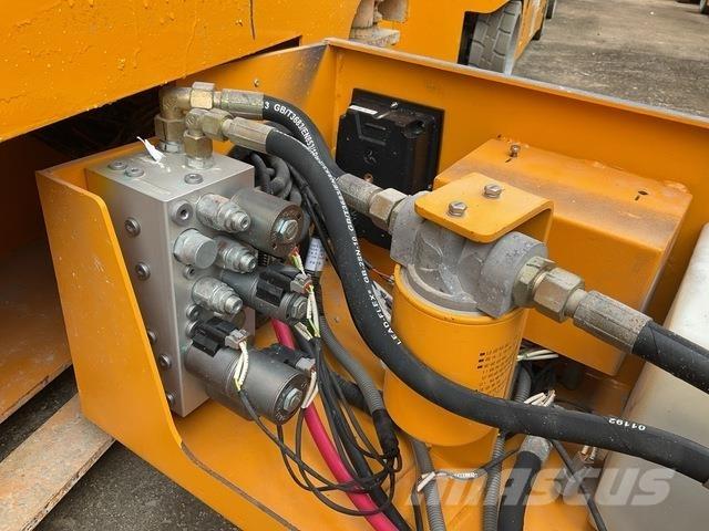 XCMG GTJZ1212 가위형 리프트