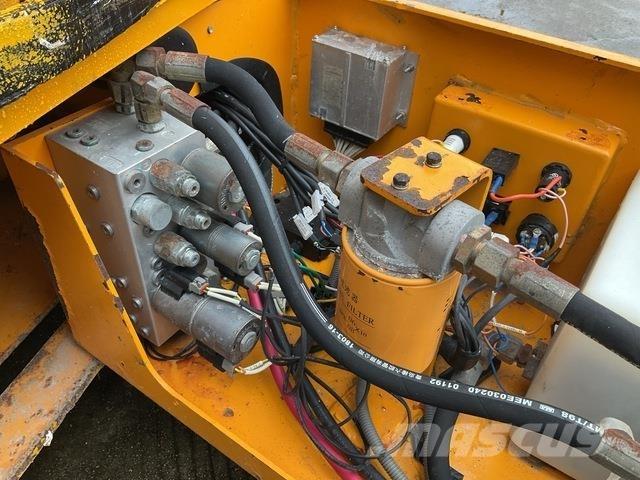 XCMG GTJZ1212 가위형 리프트
