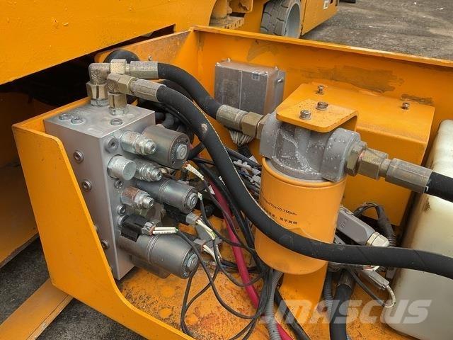 XCMG GTJZ1212 가위형 리프트