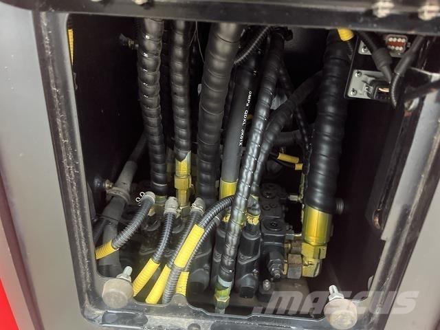XCMG WF4014 텔러 핸들러