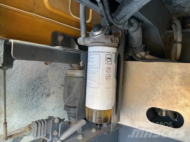 XCMG XCA220 A/T 크레인