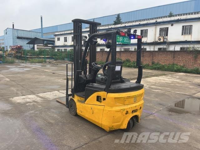 XCMG XCB-TW18 전동 지게차