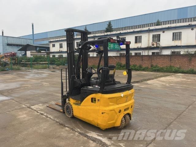 XCMG XCB-TW18 전동 지게차
