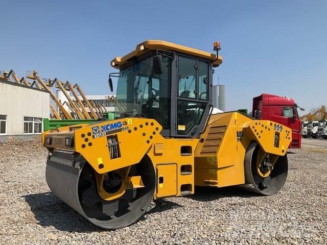 XCMG XD133E 트윈 드럼 롤러