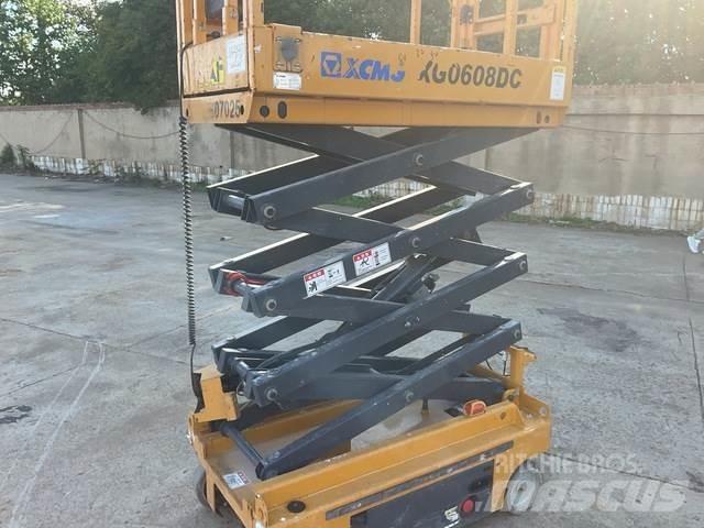 XCMG XG0608DC 가위형 리프트