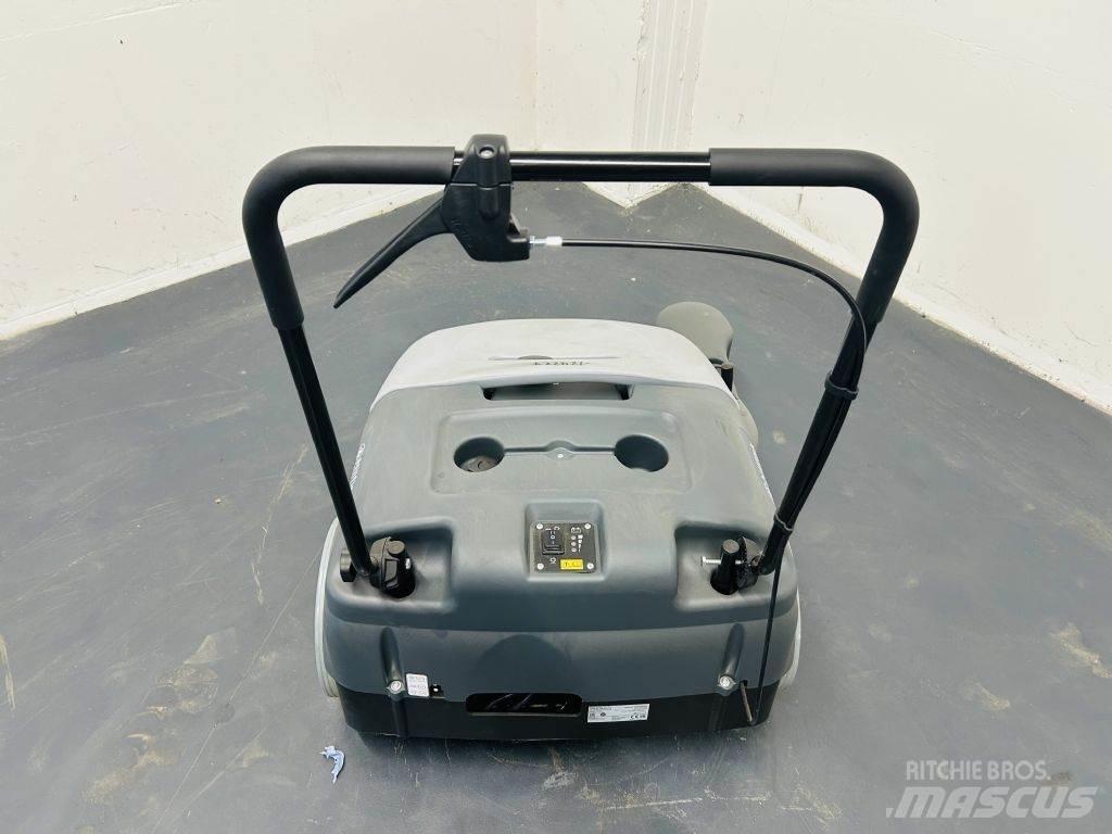 Nilfisk SW750 도로 청소차