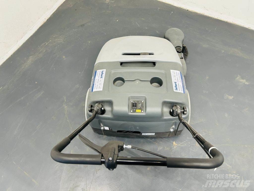Nilfisk SW750 도로 청소차