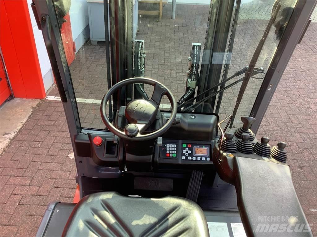 Toyota 8FBE16T 전동 지게차
