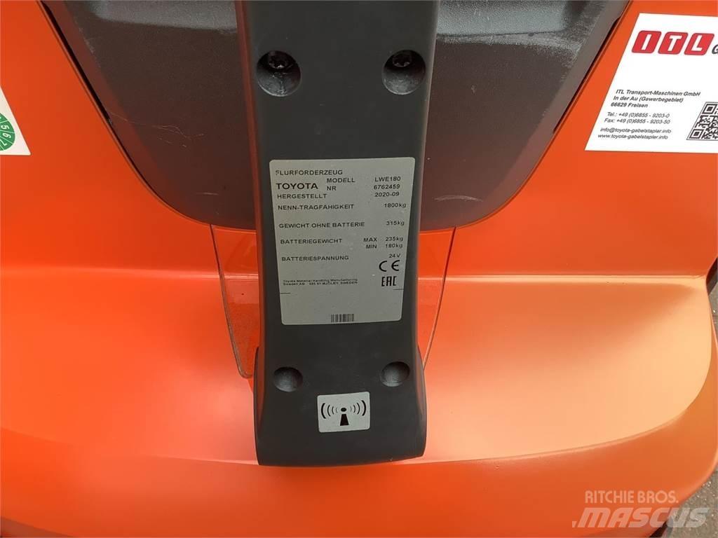 Toyota LWE180 경량 리프터