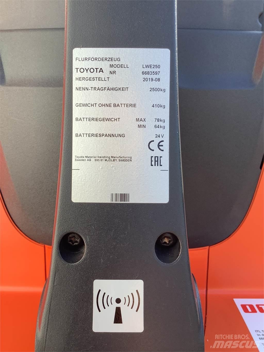 Toyota LWE250 경량 리프터