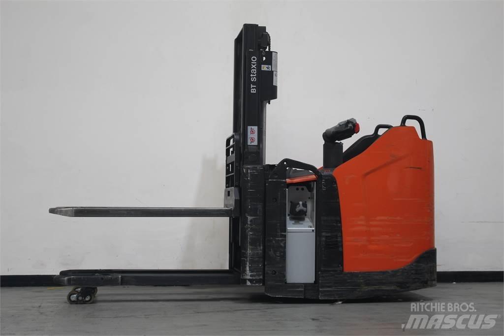 Toyota SPE200D 포크리프트