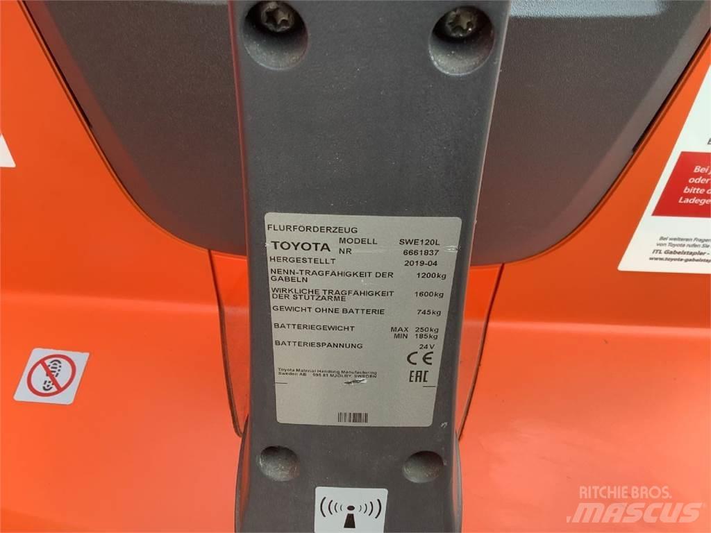 Toyota SWE120L 포크리프트