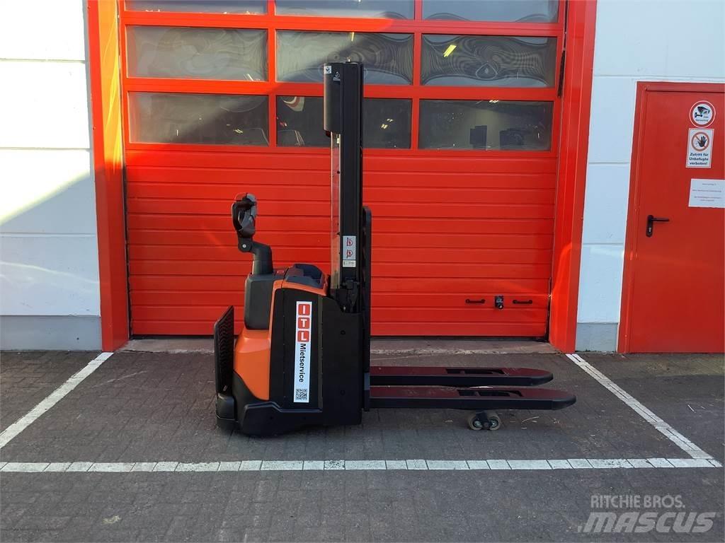 Toyota SWE120L 포크리프트
