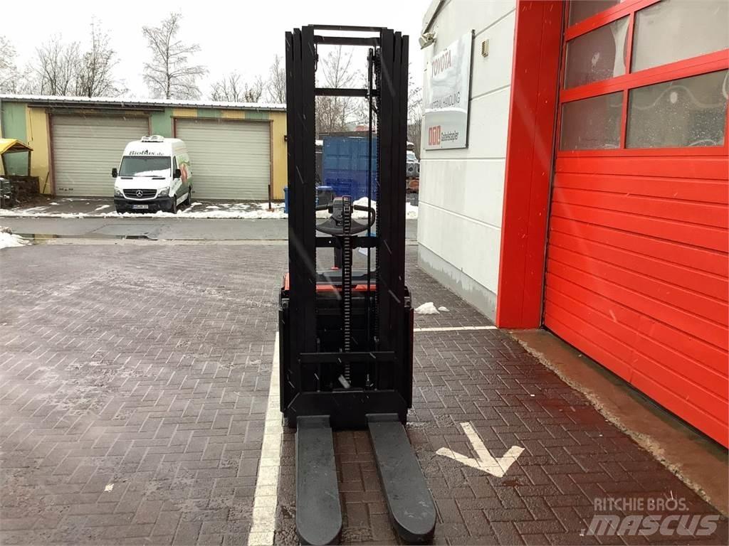 Toyota SWE140L 포크리프트