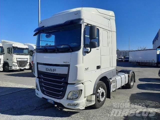 DAF XF460 트랙터 유닛