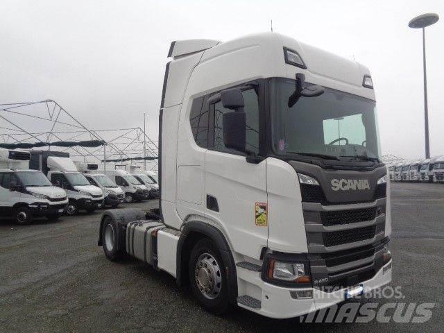 Scania R450 트랙터 유닛
