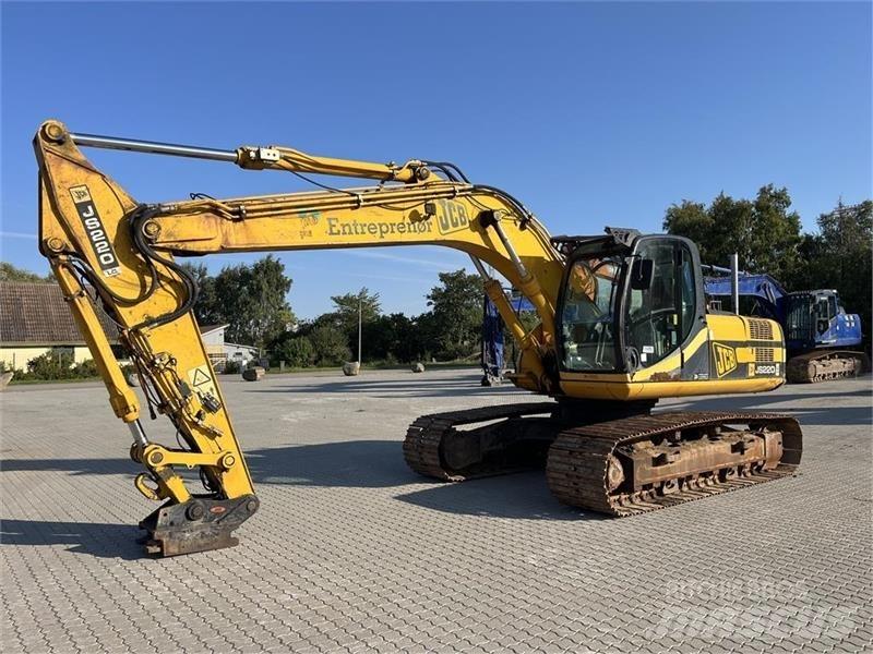 JCB JS220LC 대형 굴삭기 29톤 이상