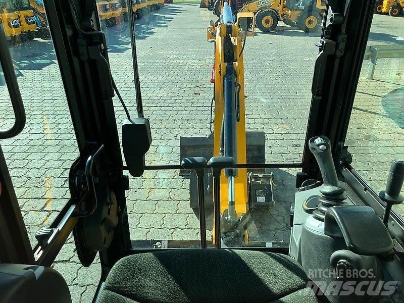 JCB 19C-1 대형 굴삭기 29톤 이상