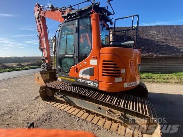 Doosan DX140LCR 대형 굴삭기 29톤 이상