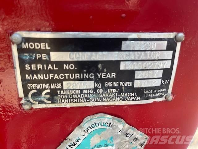 Takeuchi TB230 중형굴삭기 7톤-28톤