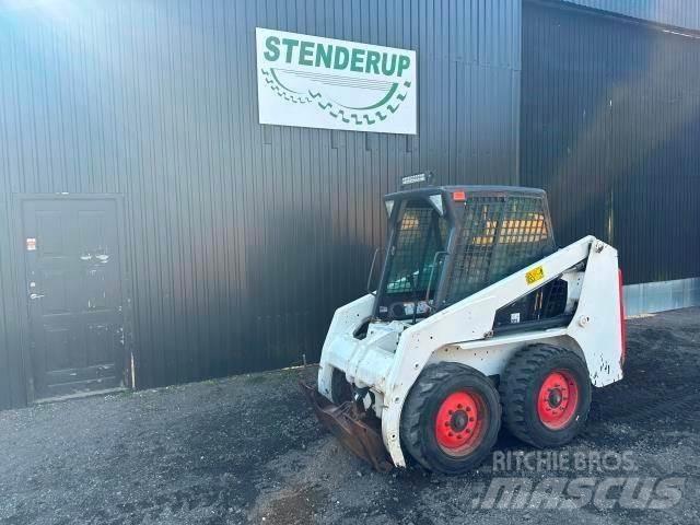 Bobcat S130 미니 로더