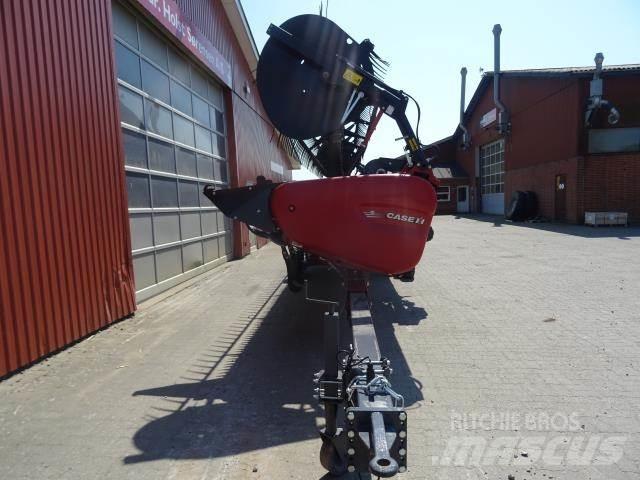 Case IH 30F 콤바인 헤드