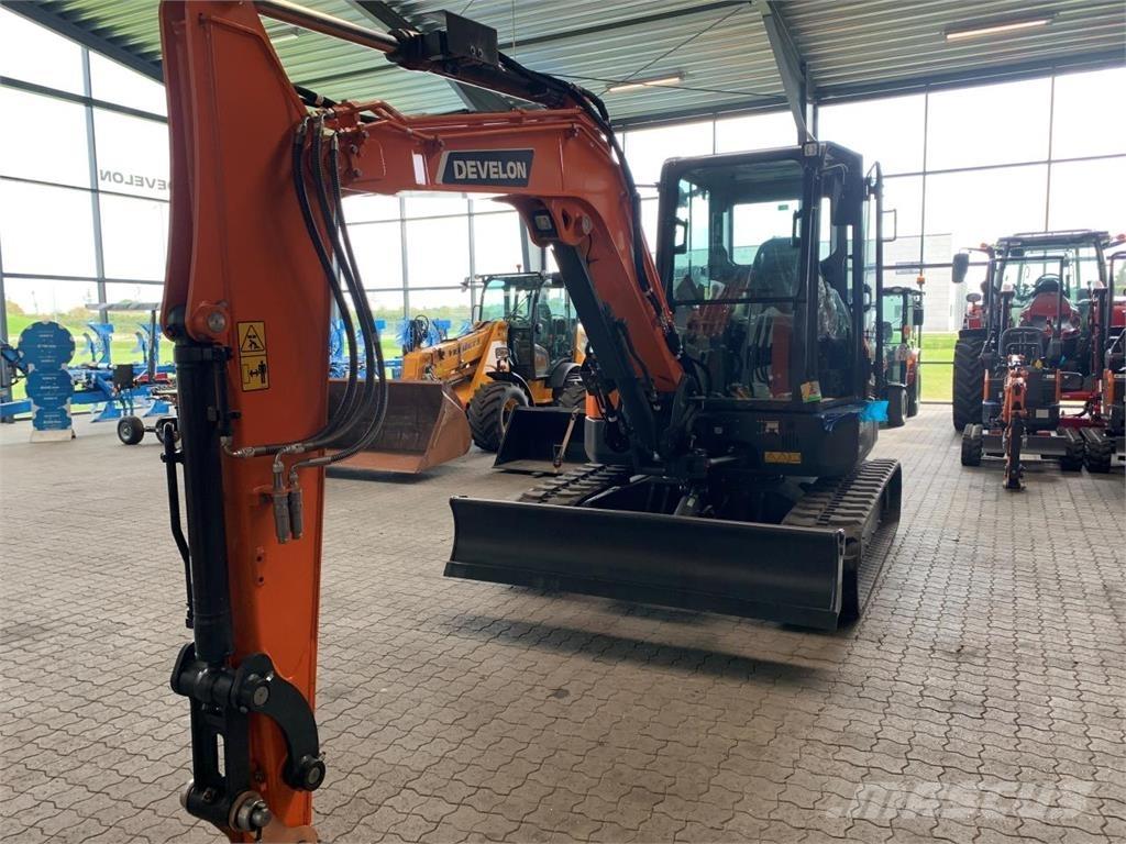 Develon DX63-7 대형 굴삭기 29톤 이상