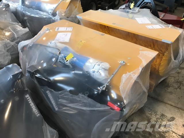 GMR FF1300 도로 청소차