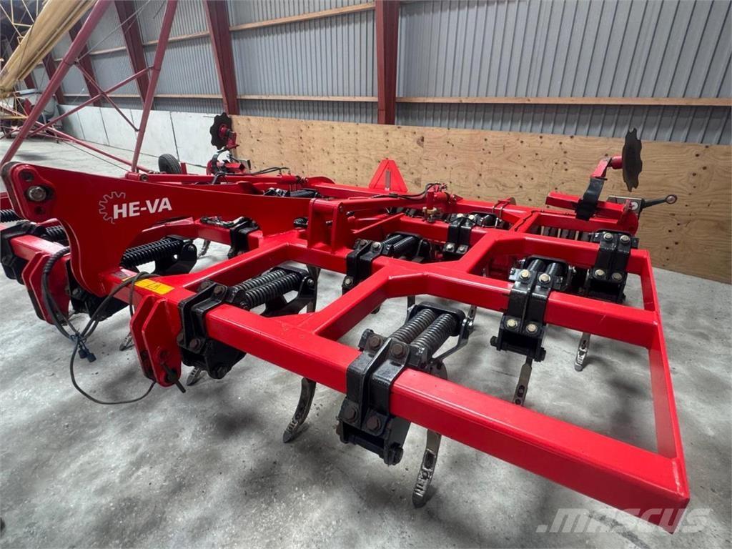 He-Va CULTI 끌 달린 쟁기