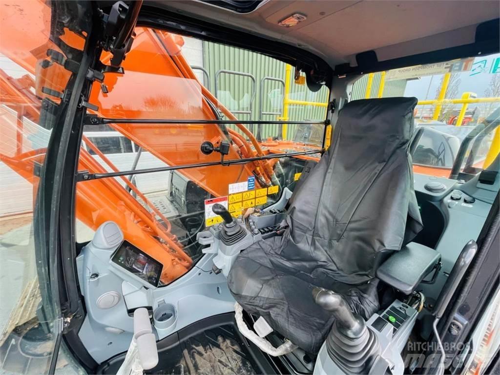 Hitachi ZX210LC-7 대형 굴삭기 29톤 이상