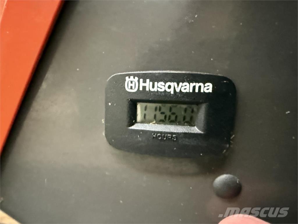Husqvarna P525D 제초기