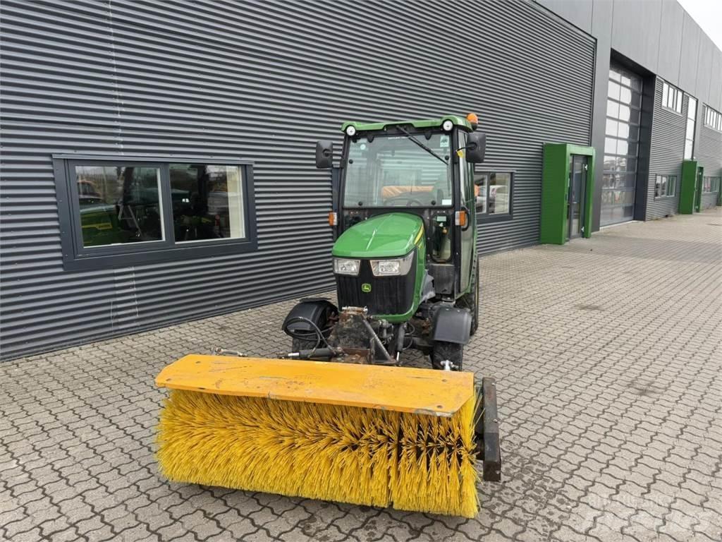 John Deere 2036R 소형 트랙터