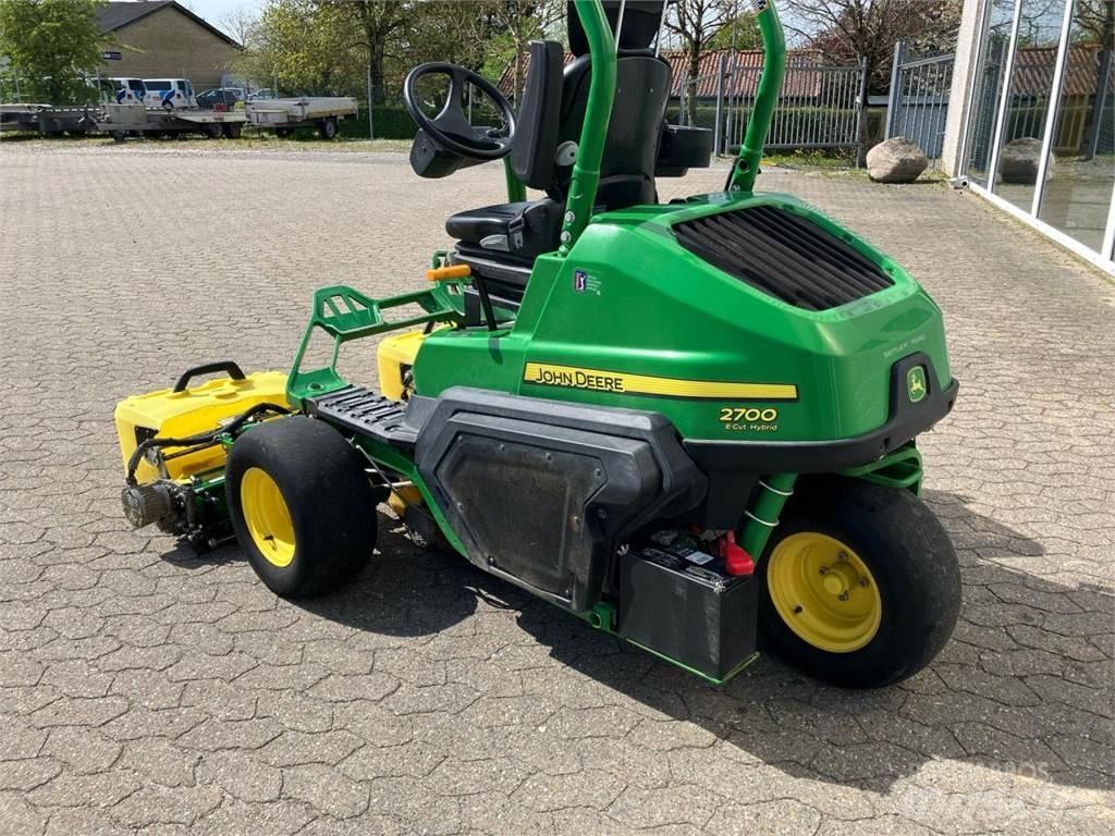 John Deere 2700 페어웨이 잔디깎기