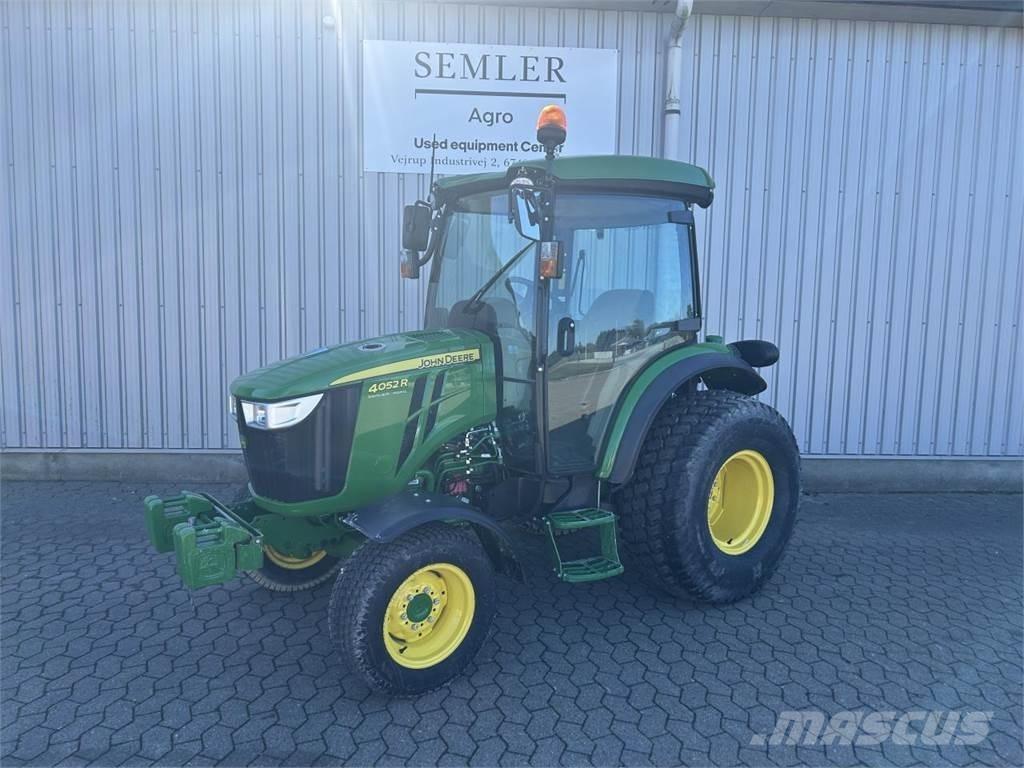 John Deere 4052R 소형 트랙터