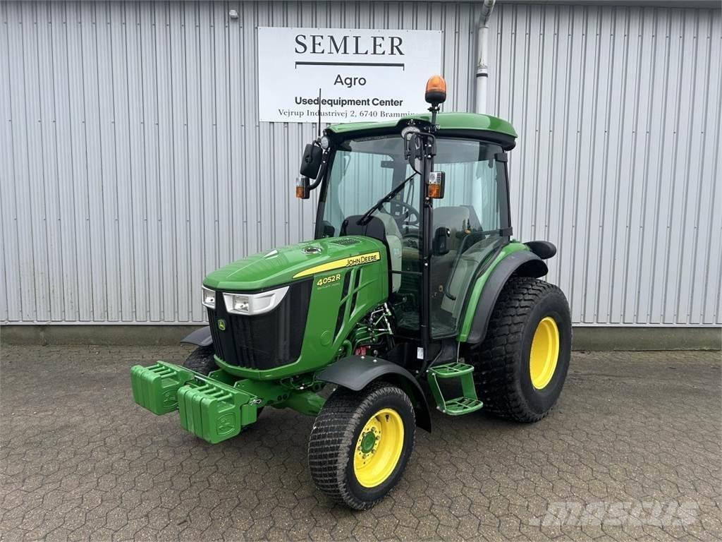 John Deere 4052R 소형 트랙터