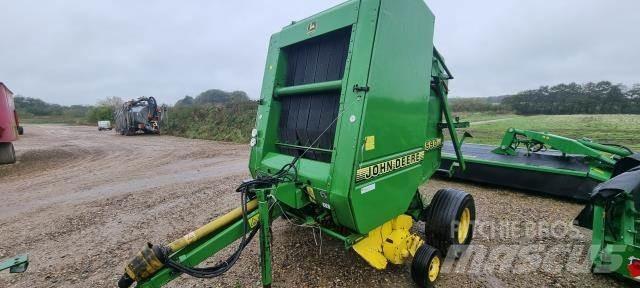 John Deere 590 원형 곤포기