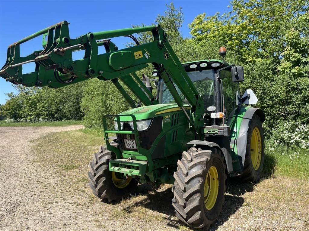 John Deere 6115 R 트랙터