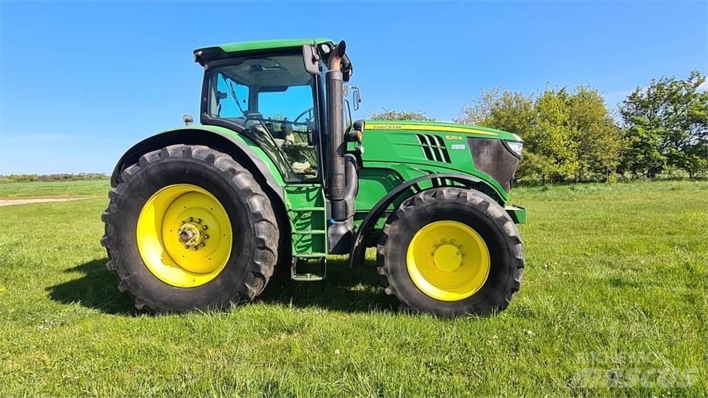 John Deere 6210R 트랙터