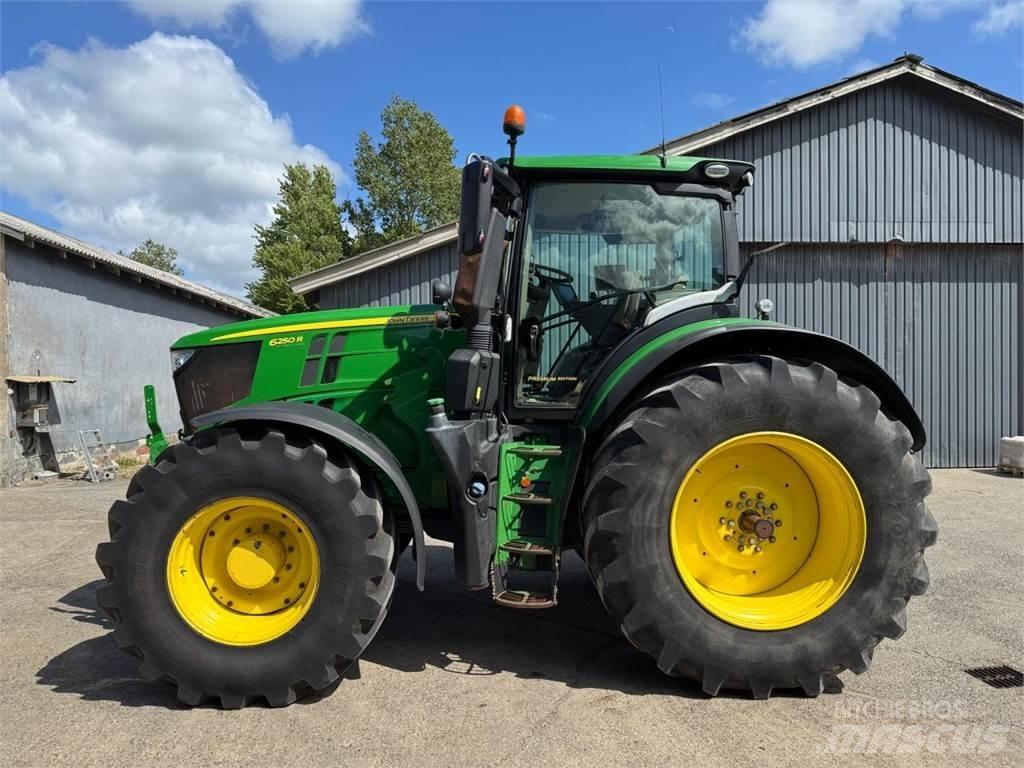 John Deere 6250R 트랙터