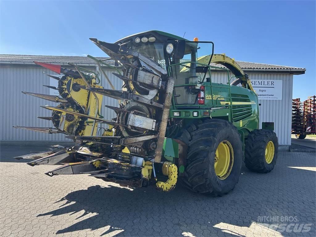 John Deere 7400 목초 수확기