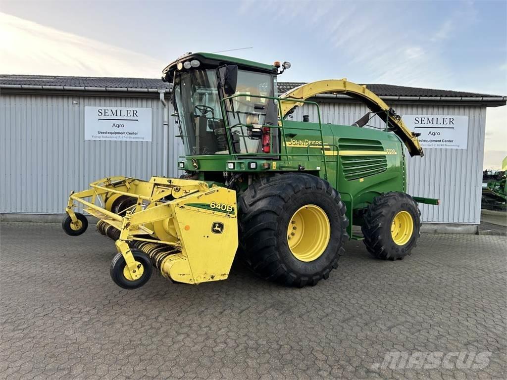 John Deere 7700 목초 수확기