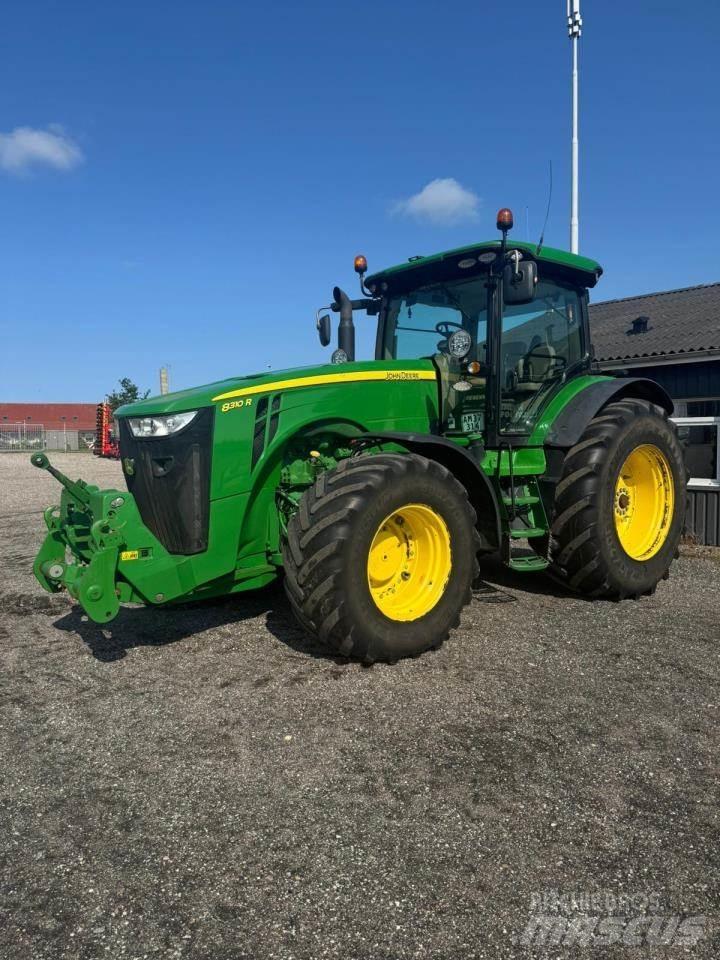 John Deere 8310R 트랙터