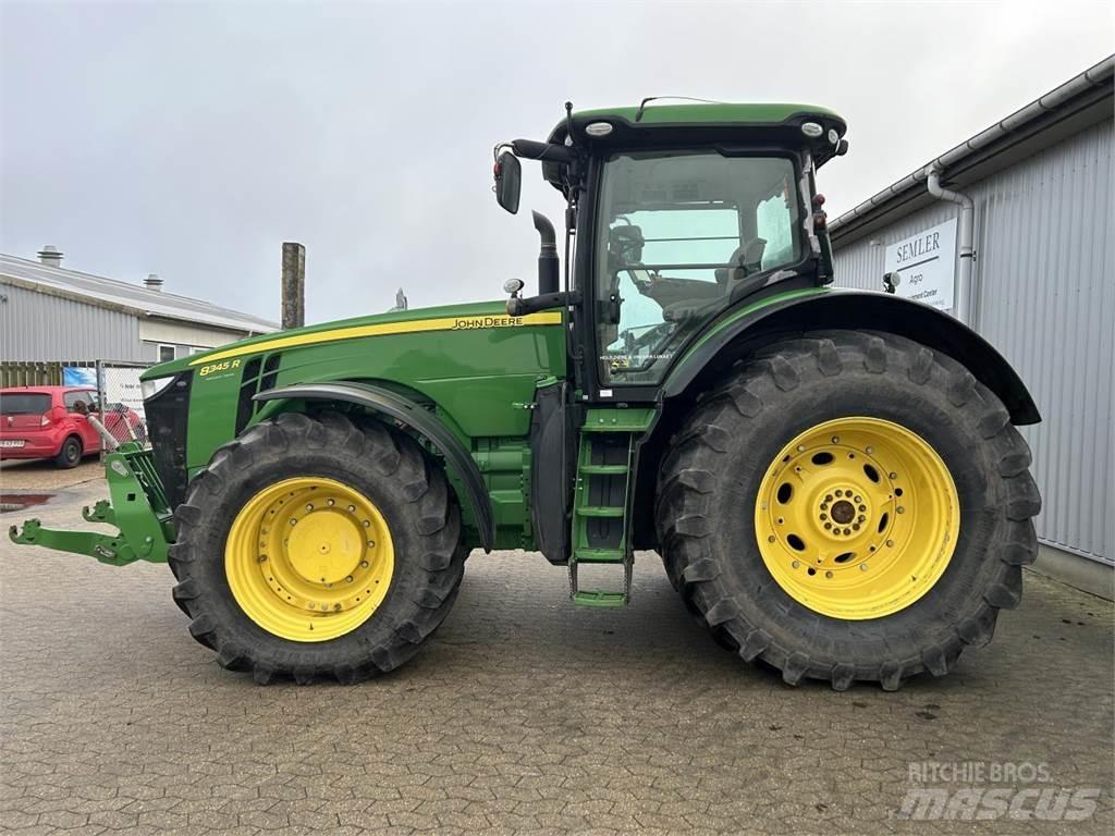 John Deere 8345R 트랙터