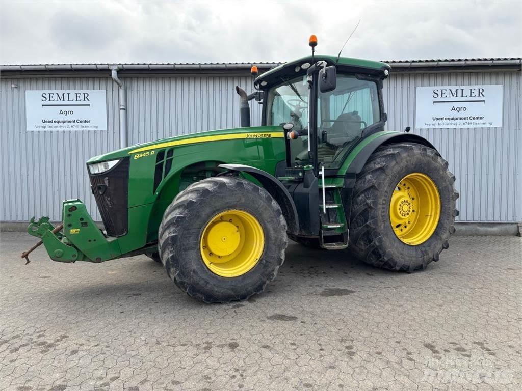 John Deere 8345R 트랙터