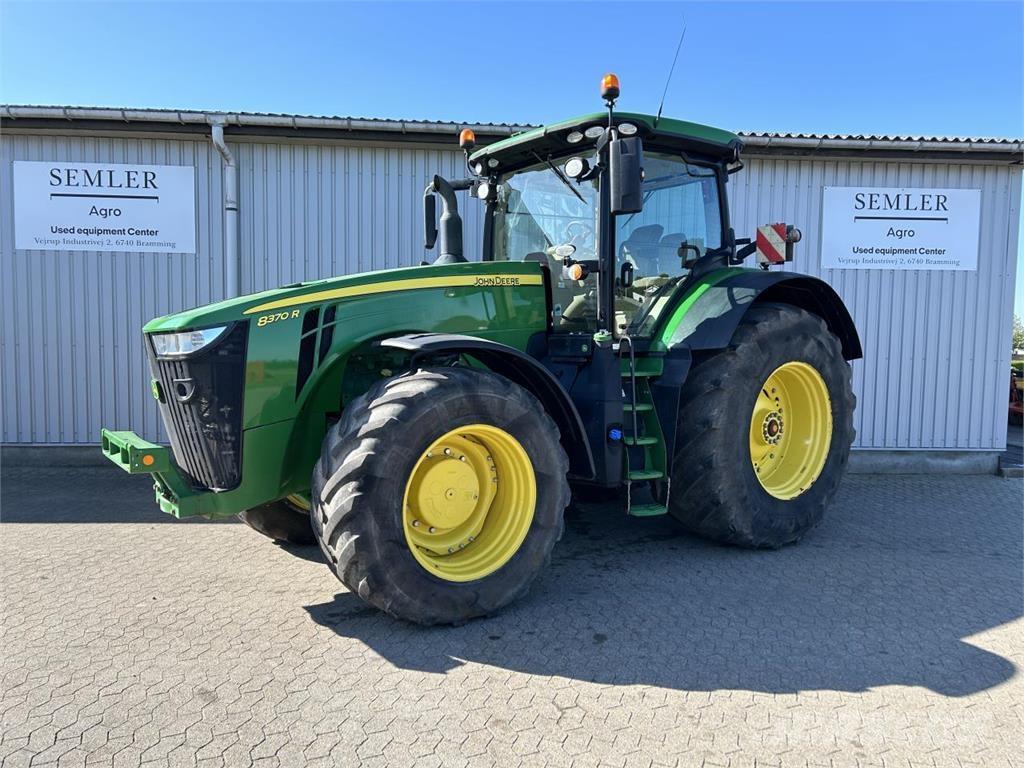 John Deere 8370R 트랙터
