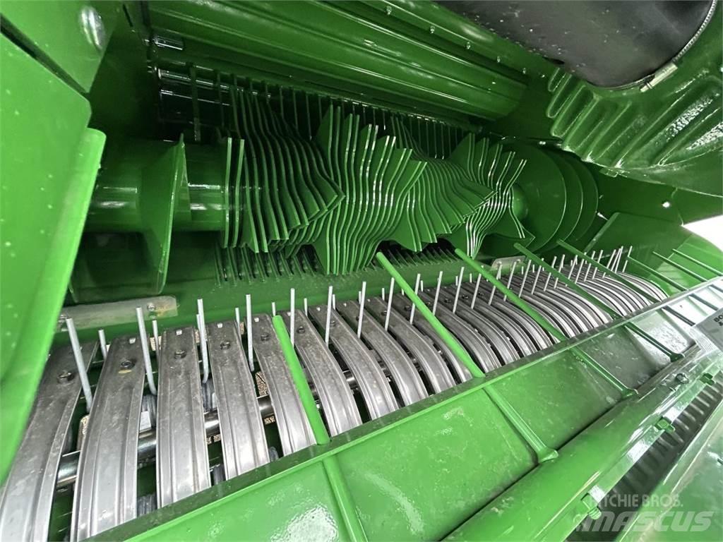 John Deere C441R 원형 곤포기