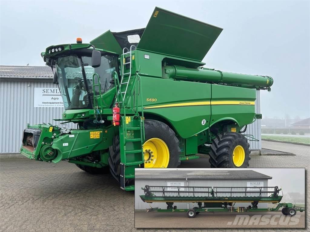 John Deere S690 콤바인 수확기