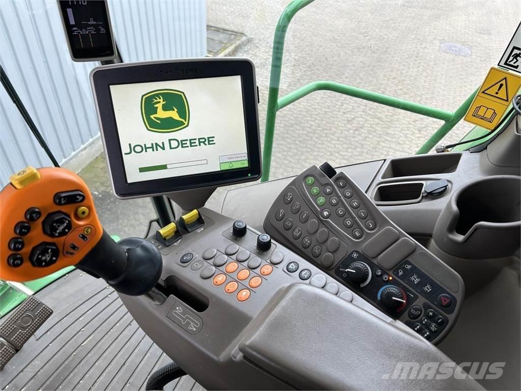 John Deere S690 콤바인 수확기