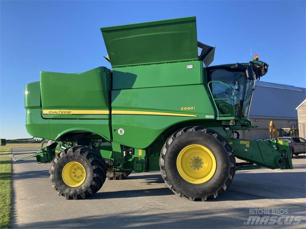 John Deere S690I 콤바인 수확기